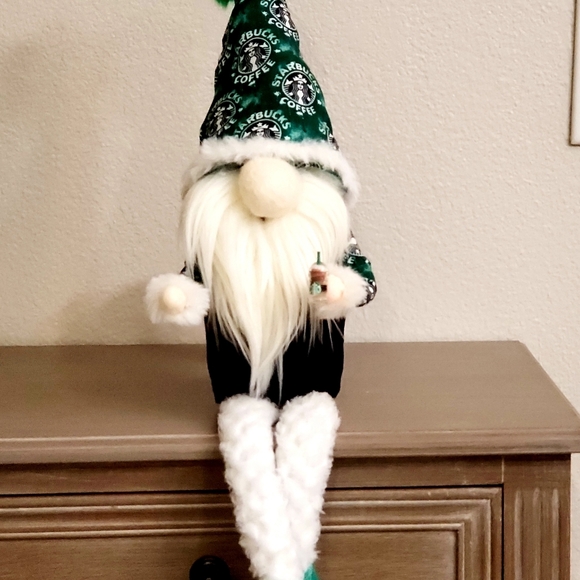 Starbucks inspired gnome - Picture 4 of 9